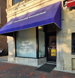 Insomnia Cookies