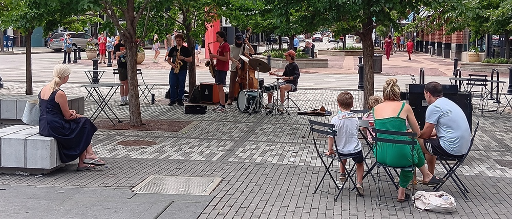 Downtown Evanston - Arts & Culture
