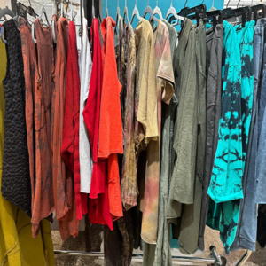 Accents Plus | 601 Davis St.