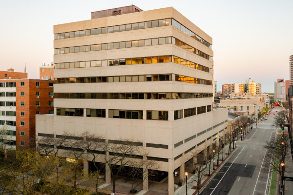 500 Davis Street 